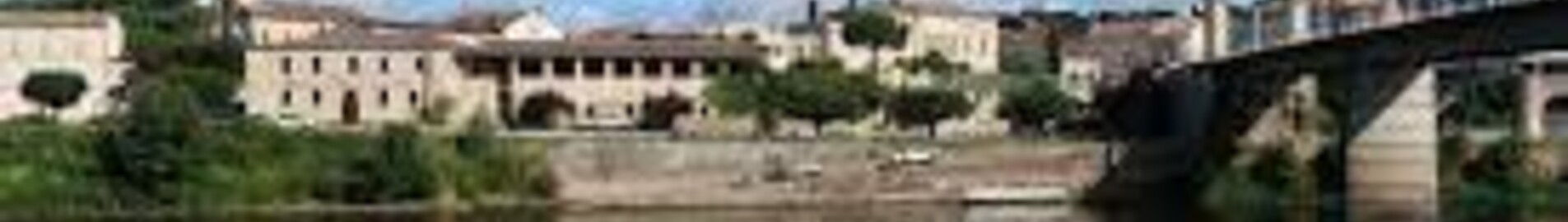 Private jet rental in Sainte-Foy-la-Grande