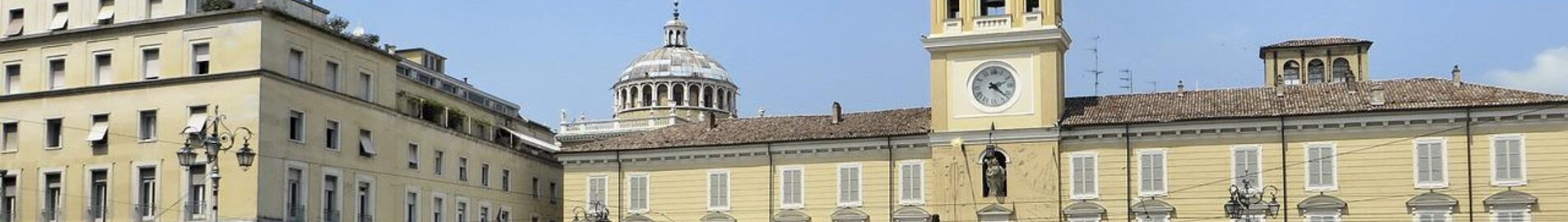 Private jet rental in Parma Airport 