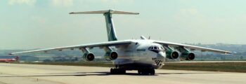 Location avion cargo An-225 navette Bourane sur son dos