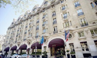 Luxury hotel in Paris: the Lutetia or the hidden charms of Paris