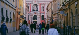 Private plane and helicopter rental in Torun
