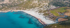 Frankfurt - Figari: private jet charter