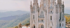 Dubai - Barcelona: private jet hire