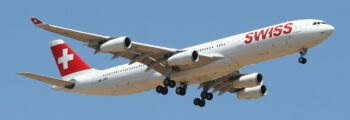 location jet privé : Un DASH 8-100 en plein vol.