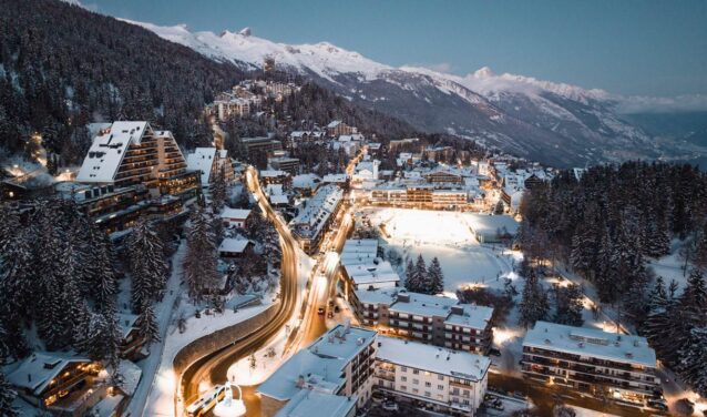 Zermatt - Crans-Montana: helicopter transfer
