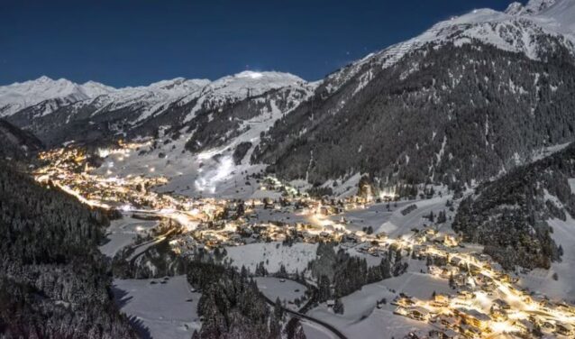 Innsbruck - St. Anton: helicopter transfer