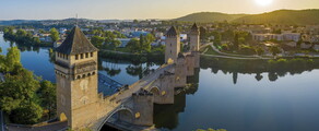 Cahors: private jet charter